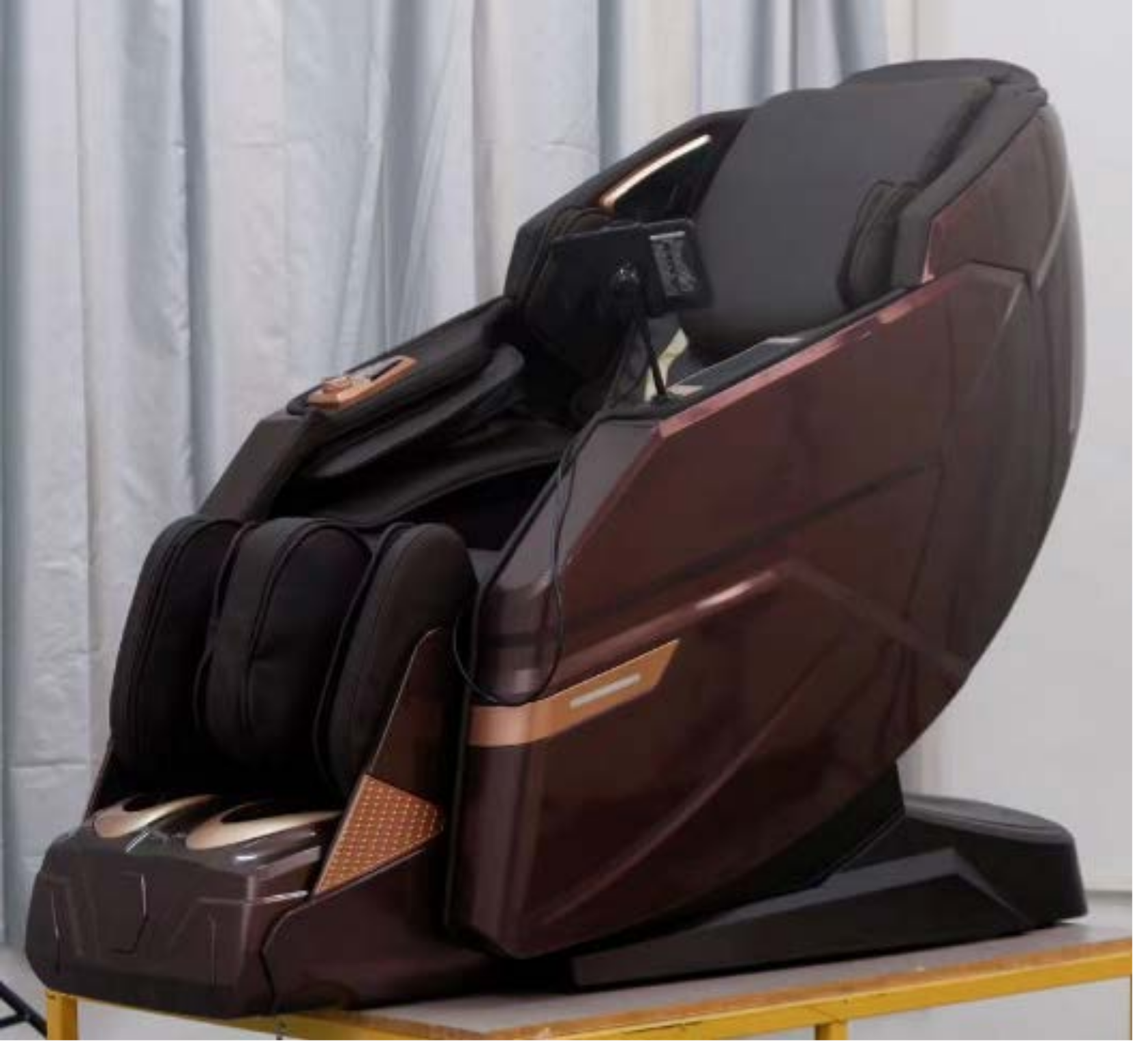 4D Massage Chair Model Z 90 1 full body massage chair